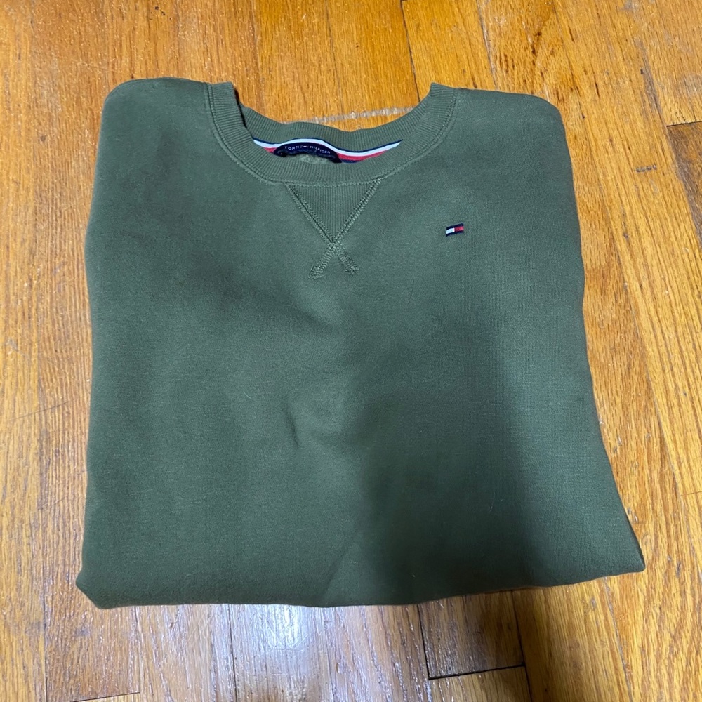 Sweatshirt